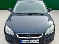 Käytetty Ford Focus Trend 90 HP (66 kW) 2005 Harmaa Sedan