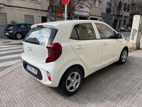 Usado Kia Picanto 67 CV (49 kW) 2022 Blanco Utilitario