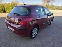 Usado Peugeot 308 109 CV (80 kW) 2008 Rojo Utilitario