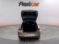 Usado Mercedes CLA200 Shooting Brake 150 CV (110 kW) 2020 Marrón Familiar