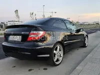 Usado Mercedes C180 Sport Edition 143 CV (105 kW) 2007 Negro Berlina