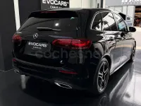 Usado Mercedes B200 163 CV (119 kW) 2022 Negro Utilitario