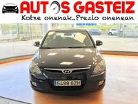 Usado Hyundai i30 Comfort 109 CV (80 kW) 2010 Negro Berlina