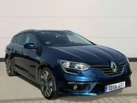 Usado Renault Mégane GrandTour Zen 140 CV (102 kW) 2018 Azul Familiar