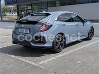 Usado Honda Civic Executive 129 CV (94 kW) 2019 Gris / plata Berlina
