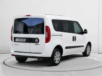 Usado Fiat Doblò 90 CV (66 kW) 2022 Blanco Monovolumen