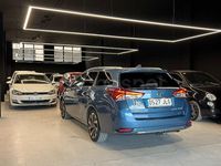 Usado Toyota Auris Hybrid Advance 136 CV (100 kW) 2016 Azul Familiar