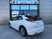 Usado Honda Civic Executive 120 CV (88 kW) 2014 Blanco Berlina