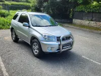 Käytetty Toyota RAV4 Luna 125 HP (91 kW) 2005 Harmaa Katumaasturi