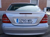 Usado Mercedes C220 Elegance 143 CV (105 kW) 2003 Gris Berlina