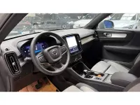 Nuevo Volvo XC40 Core 2025 Gris SUV