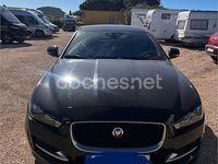 Usado Jaguar XE R-Sport 180 CV (132 kW) 2017 Negro Berlina
