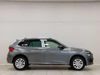 Usado Skoda Kamiq Ambition 110 CV (80 kW) 2023 Gris SUV