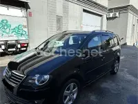 Usado VW Touran Advance 140 CV (102 kW) 2010 Negro Monovolumen