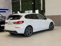 Usado BMW 118 Comfort Edition 140 CV (102 kW) 2020 Blanco Utilitario