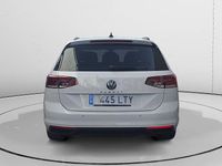 Usado VW Passat Executive 150 CV (110 kW) 2021 Blanco Familiar