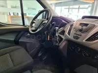 Usado Ford 300 Titanium 125 CV (91 kW) 2015 Blanco Monovolumen