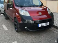 Usado Fiat Qubo Dynamic 80 CV (58 kW) 2014 Granate Monovolumen