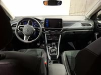 Usado VW T-Roc Ultimate 116 CV (85 kW) 2025 Blanco puro / techo negro SUV