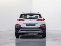 Usado Hyundai Kona 105 HP (77 kW) 2021 Branco SUV