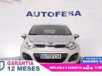 Usado Kia Rio 85 CV (62 kW) 2015 Gris / plata Berlina