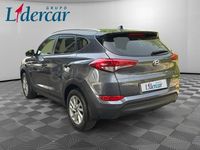 Usado Hyundai Tucson 131 CV (96 kW) 2016 Gris / plata SUV