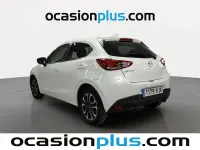 Usado Mazda 2 Luxury 105 CV (77 kW) 2018 Blanco Utilitario