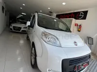 Usado Fiat Qubo Dynamic 80 CV (58 kW) 2016 Blanco Monovolumen