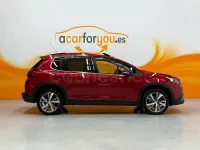 Usado Peugeot 2008 Allure 130 CV (95 kW) 2016 Rojo SUV