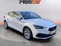 Usado Seat Leon Style 110 CV (80 kW) 2024 Blanco Utilitario