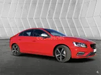 Usado Volvo S60 R-Design Momentum 150 CV (110 kW) 2018 Rojo Berlina