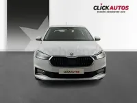 Usado Skoda Fabia Ambition 95 CV (69 kW) 2024 Blanco Utilitario