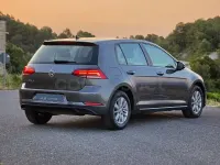 Usado VW Golf VII Advance 110 CV (80 kW) 2017 Gris / plata Berlina