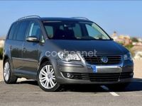 Usado VW Touran Advance 140 CV (102 kW) 2010 Gris / plata Monovolumen