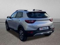 Usado Kia Stonic 101 CV (74 kW) 2024 Plateado SUV