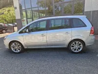 Usado Opel Zafira Club 100 CV (73 kW) 2005 Gris / plata Monovolumen