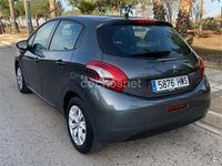 Usado Peugeot 208 Active 68 CV (50 kW) 2014 Gris / plata Utilitario