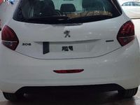 Usado Peugeot 208 Access 68 CV (50 kW) 2016 Blanco Utilitario