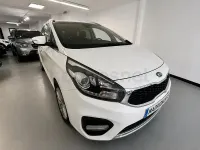 Usado Kia Carens 115 CV (84 kW) 2018 Blanco Monovolumen