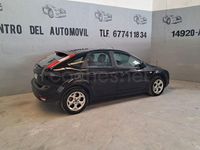 Usado Ford Focus Ghia 115 CV (84 kW) 2006 Negro Berlina