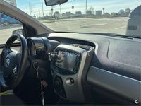 Usado Toyota Aygo X-clusiv 69 CV (50 kW) 2016 Blanco Utilitario