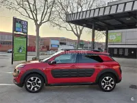 Usado Citroën C4 Feel 100 CV (73 kW) 2017 Rojo Berlina