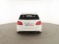 Usado Mercedes B200 AMG line 136 CV (100 kW) 2016 Blanco Utilitario
