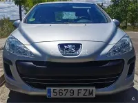Usado Peugeot 308 90 CV (66 kW) 2008 Gris / plata Berlina