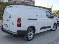 Usado Peugeot Partner Premium 100 CV (73 kW) 2021 Blanco Monovolumen