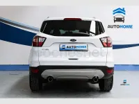 Usado Ford Kuga Trend 120 CV (88 kW) 2019 Azul SUV