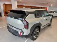 Usado Kia EV3 Earth 150 kW (204 CV) 2026 Gris SUV