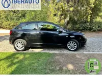 Usado Seat Ibiza SC Reference 70 CV (51 kW) 2013 Negro Utilitario