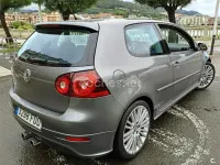 Usado VW Golf IV R 250 CV (183 kW) 2006 Gris / plata Berlina
