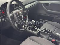 Usado Audi A4 140 CV (102 kW) 2005 Gris / plata Familiar